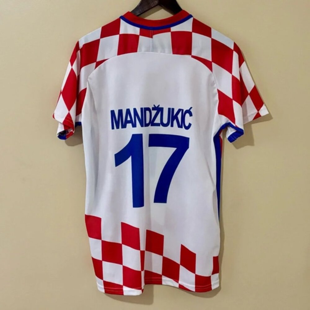 Mario #17 Croatia Hrvatska 2016 2017 Soccer Jersey Men s Size L